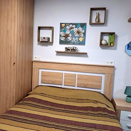 Comfortable Studio With Sea View Apartman Benidorm Kültér fotó