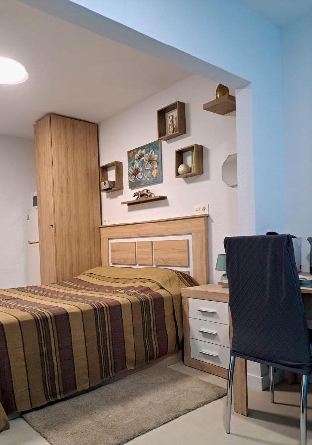 Comfortable Studio With Sea View Apartman Benidorm Kültér fotó