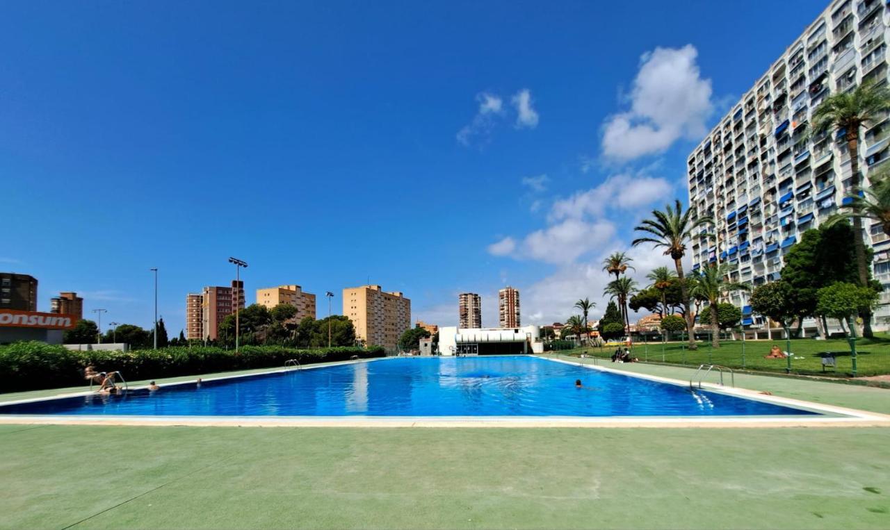 Comfortable Studio With Sea View Apartman Benidorm Kültér fotó
