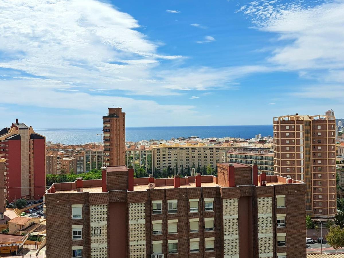 Comfortable Studio With Sea View Apartman Benidorm Kültér fotó
