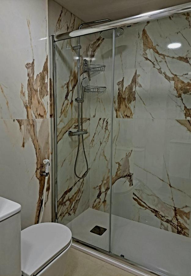 Comfortable Studio With Sea View Apartman Benidorm Kültér fotó
