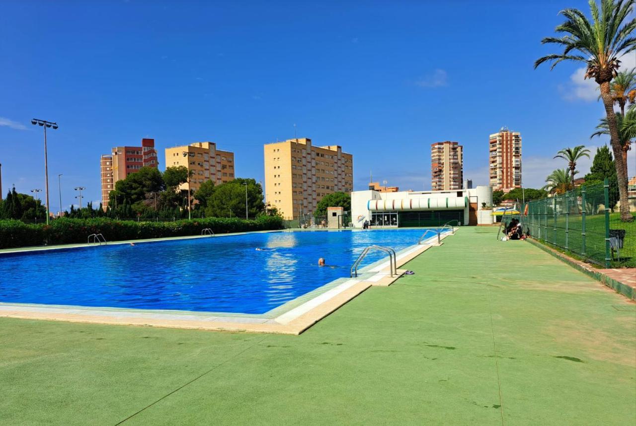 Comfortable Studio With Sea View Apartman Benidorm Kültér fotó
