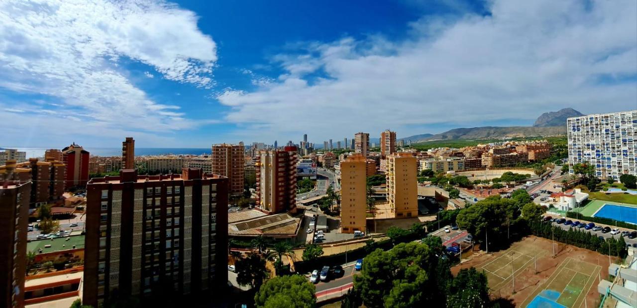 Comfortable Studio With Sea View Apartman Benidorm Kültér fotó