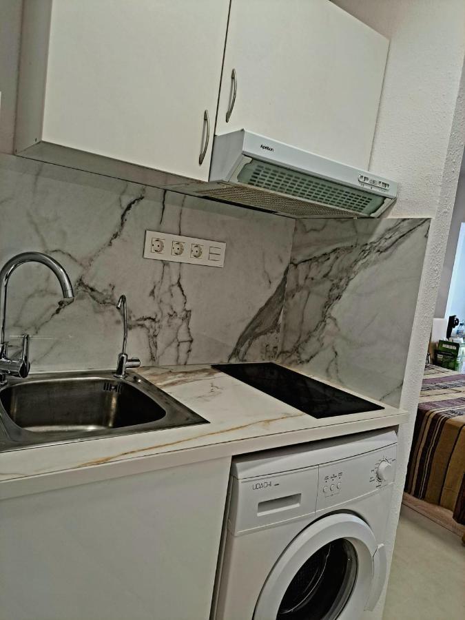 Comfortable Studio With Sea View Apartman Benidorm Kültér fotó
