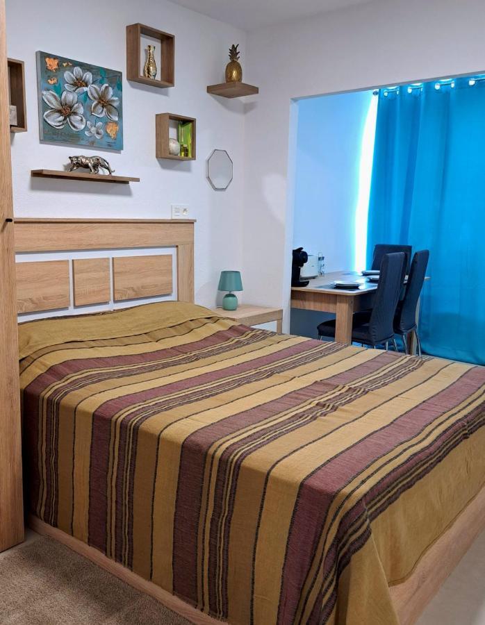 Comfortable Studio With Sea View Apartman Benidorm Kültér fotó